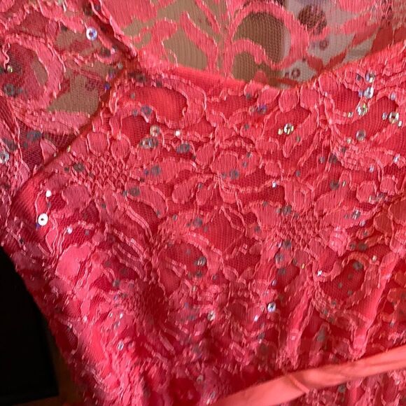 My Michelle size 10 peach Sequined lace dress - Picture 7 of 7